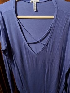PINK strappy v-neck long sleeve tee - medium - gorgeous purple - flowy